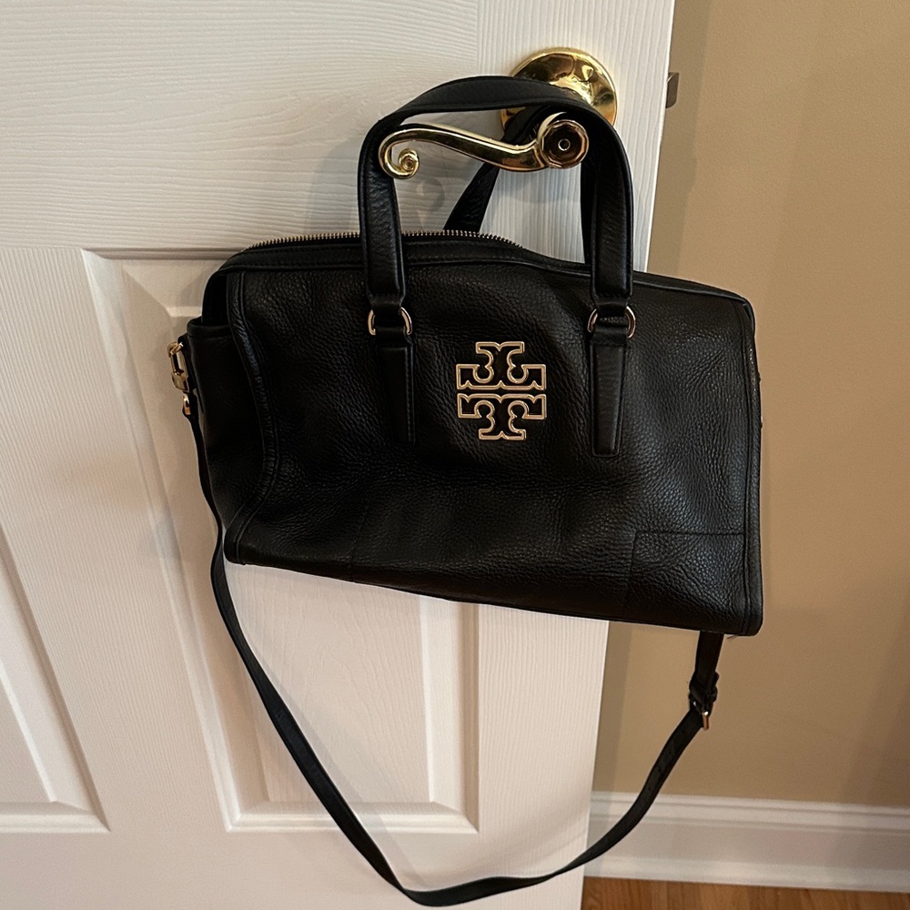 Tory Burch Black Leather Bag with shoulder strap